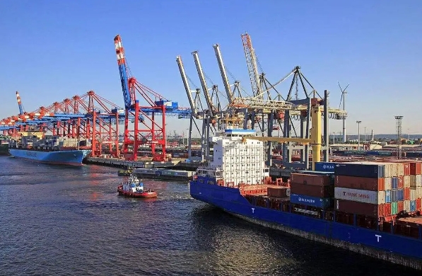 日本國際物流行業(yè)以其高效、快捷和安全的服務(wù)贏得了廣泛贊譽